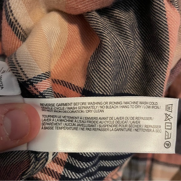 NWT Roots Flannel Relaxed Plaid Shirt Size Small - Picture 9 of 11